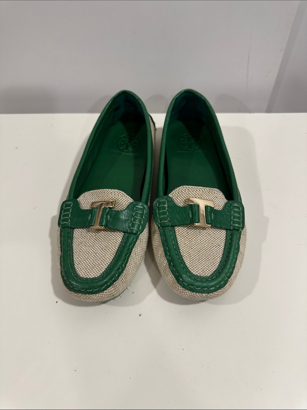 Tory Burch Green Trim Cream Canvas Leather Loafers size 7M